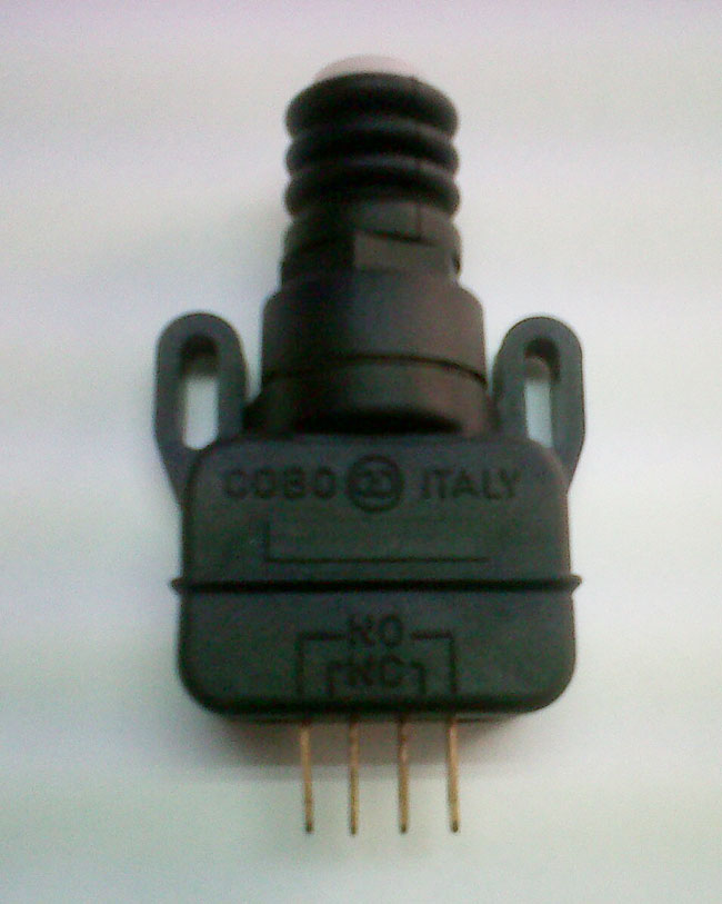 Case IH interruptor de luz de freno MXU 135 interruptores freno de mano MXU 130 84142375